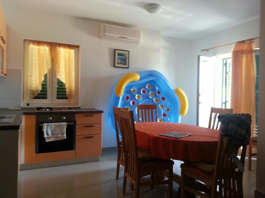 Apartment Brac Sutivan Room photo