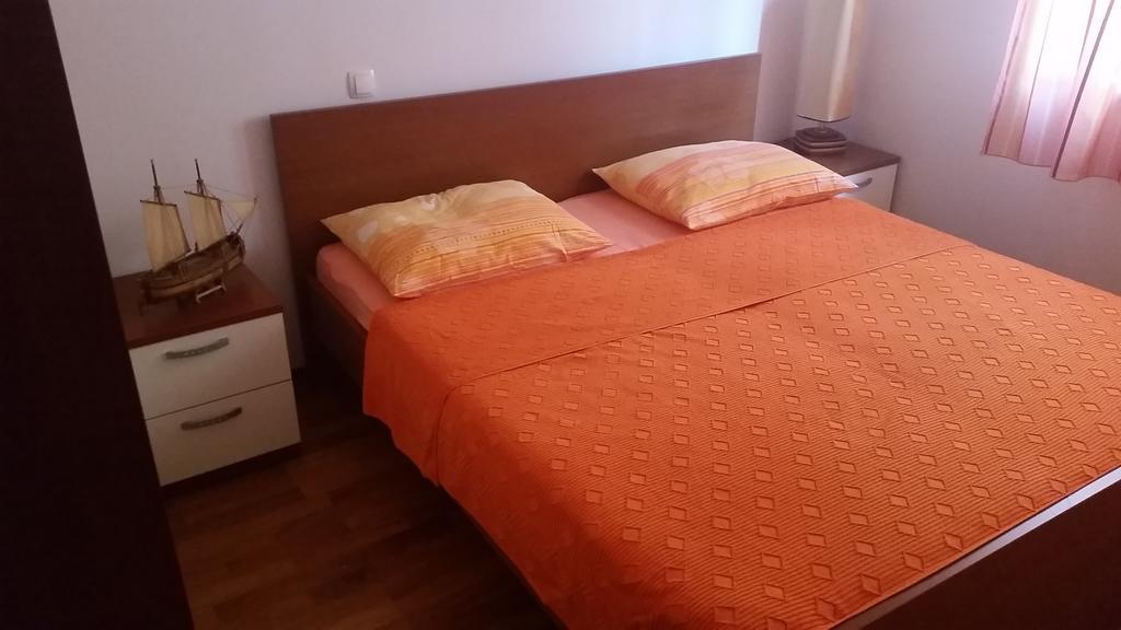 Apartment Brac Sutivan Room photo