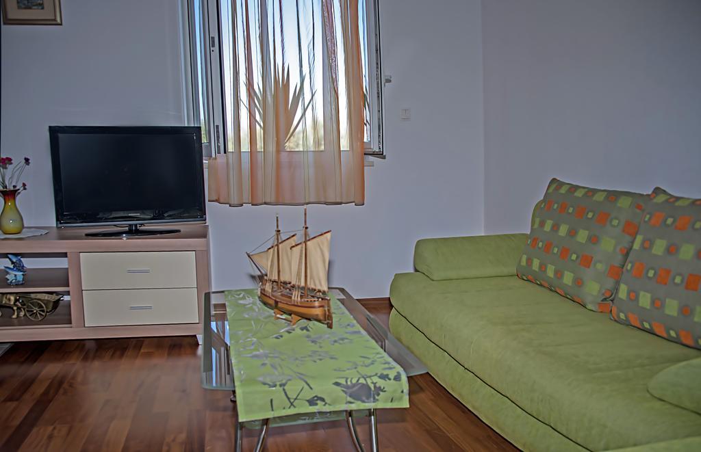 Apartment Brac Sutivan Exterior photo